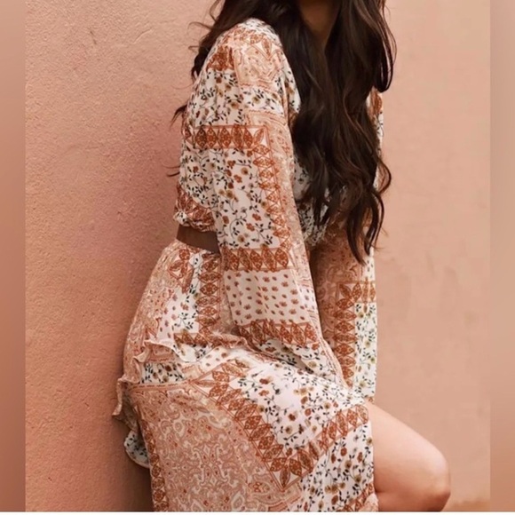 Lulus Dresses & Skirts - Lulus Floral Bohemian Dress in Cream and Brown